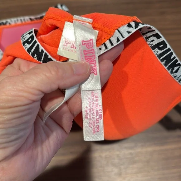 Victoria’s Secret PINK sports bra NWT - Picture 4 of 5
